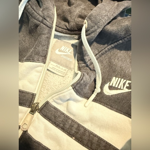 Nike Charcoal and White Hoodie - Picture 3 of 4